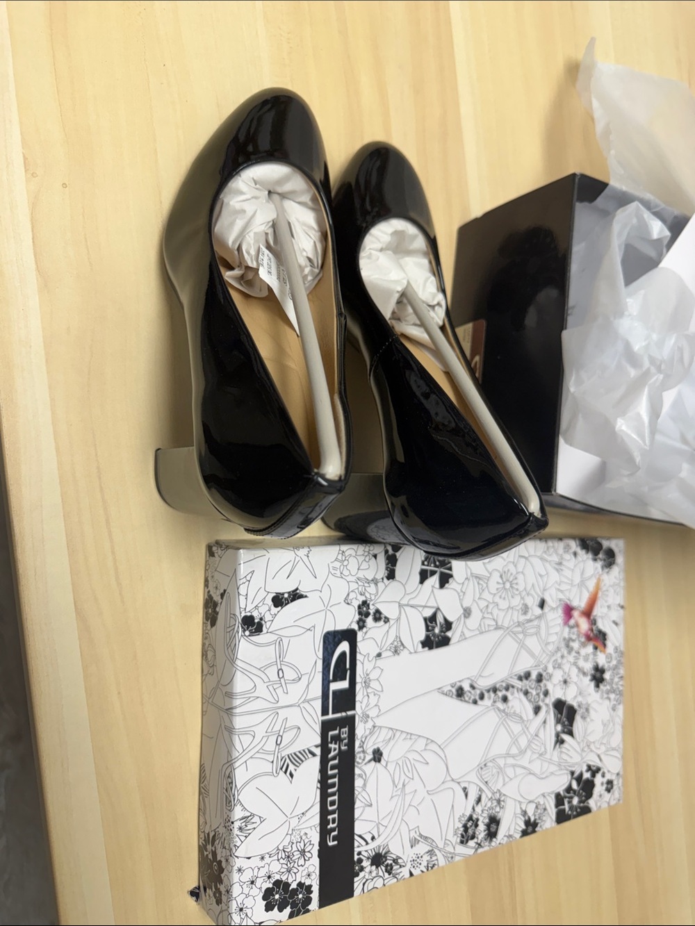 CL by Laundry Black Patent Block Heel Pumps